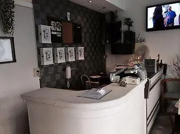 Отель Domus 2*
